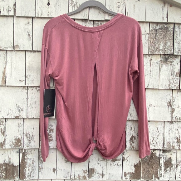 90 Degree Athletic Long Sleeves Top - Picture 3 of 8